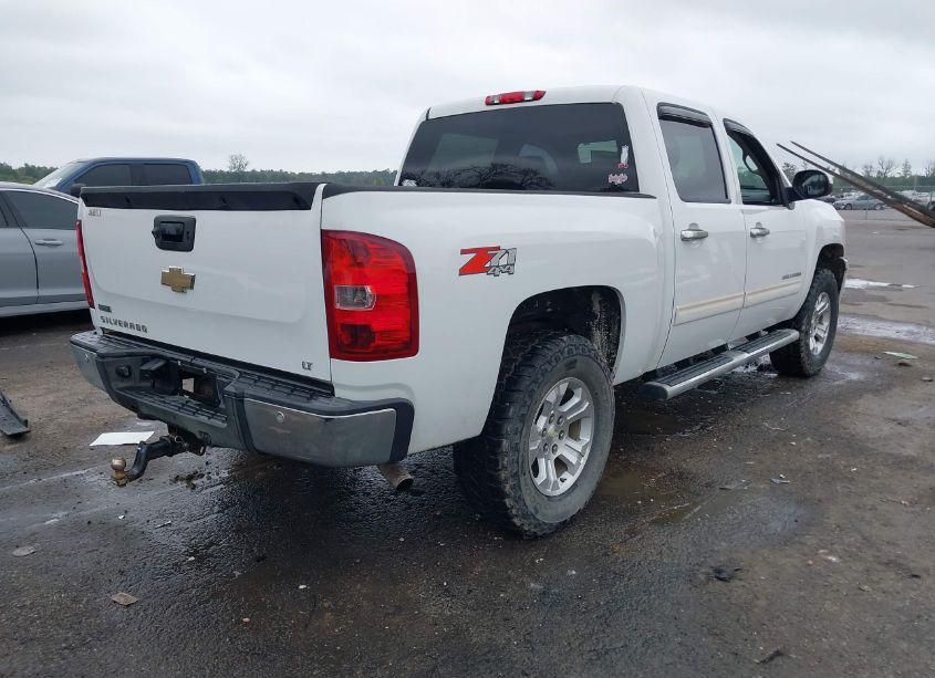 Photo 4 of 2011 Chevrolet Silverado 1500 LT (VIN 3GCPKSE35BG221521)
