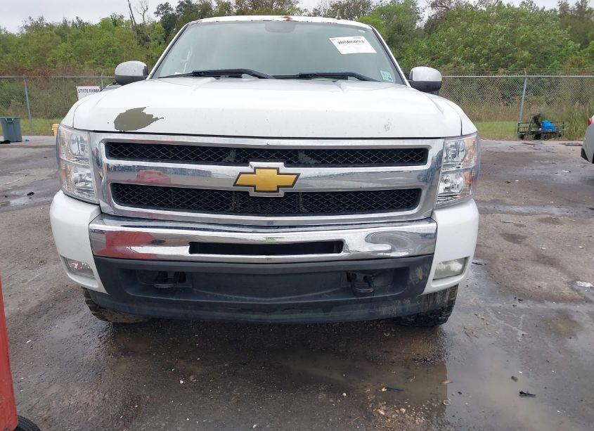 Photo 6 of 2011 Chevrolet Silverado 1500 LT (VIN 3GCPKSE35BG221521)