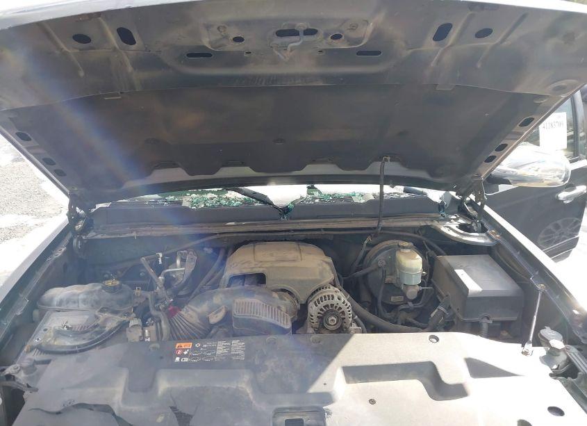 Photo 10 of 2011 Chevrolet Silverado 1500 LT (VIN 3GCPKSE35BG230722)