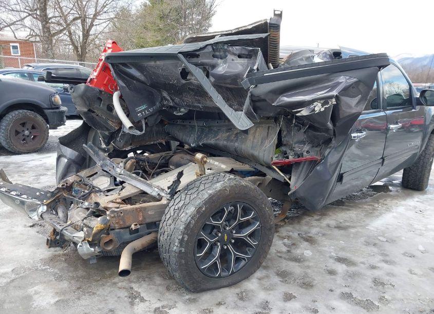 Photo 17 of 2011 Chevrolet Silverado 1500 LT (VIN 3GCPKSE35BG230722)