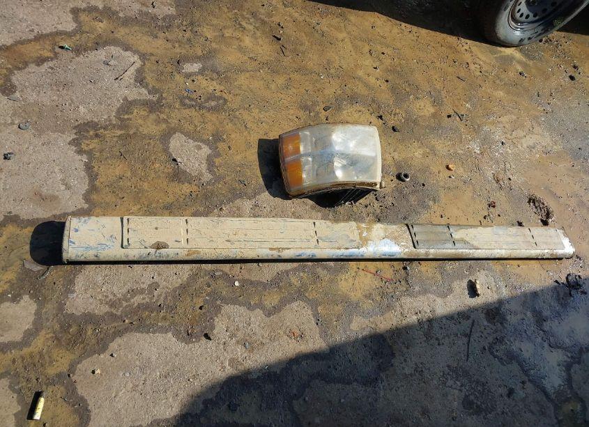 Photo 12 of 2011 Chevrolet Silverado 1500 LT (VIN 3GCPKSE35BG294324)