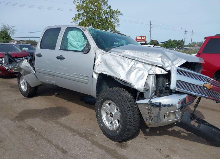 2011 Chevrolet Silverado 1500 LT (VIN 3GCPKSE35BG328360) main photo