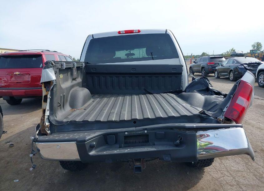 Photo 16 of 2011 Chevrolet Silverado 1500 LT (VIN 3GCPKSE35BG328360)