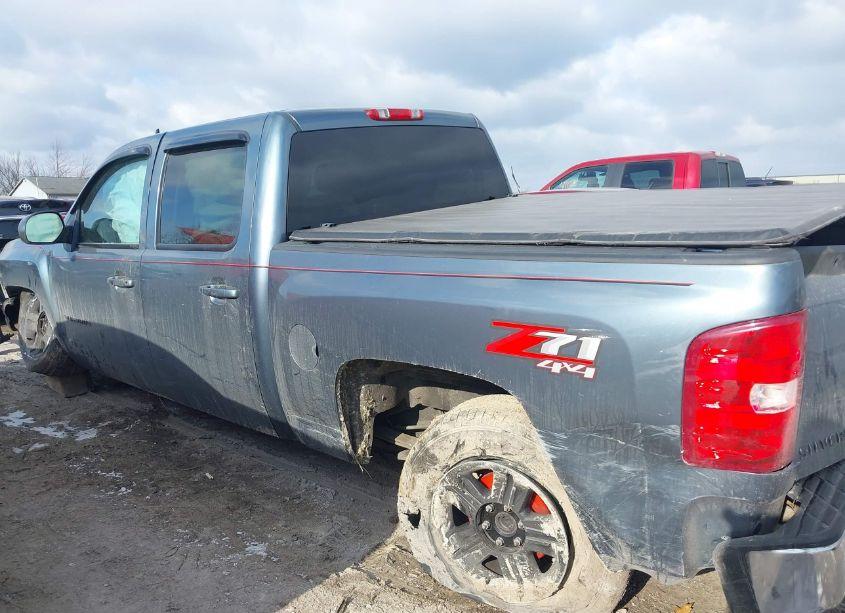 Photo 13 of 2011 Chevrolet Silverado 1500 LT (VIN 3GCPKSE36BG103607)