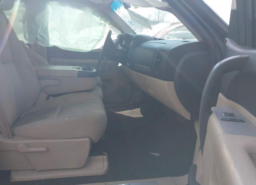 Photo 5 of 2011 Chevrolet Silverado 1500 LT (VIN 3GCPKSE36BG103607)