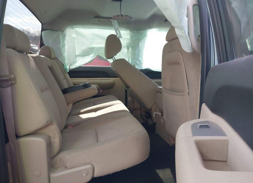 Photo 8 of 2011 Chevrolet Silverado 1500 LT (VIN 3GCPKSE36BG103607)