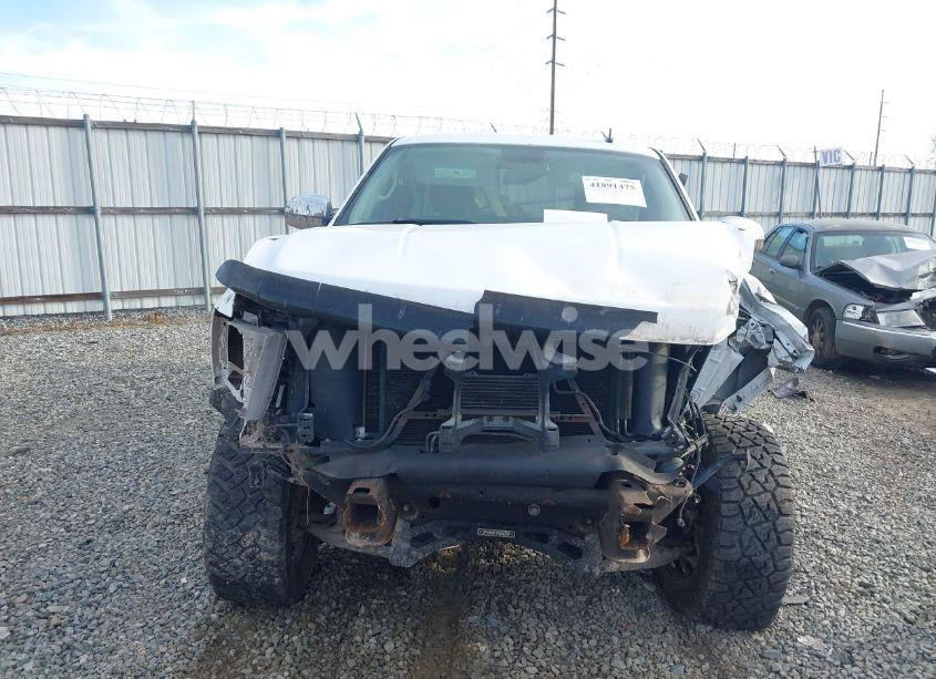 Photo 12 of 2011 Chevrolet Silverado 1500 LT (VIN 3GCPKSE36BG219504)