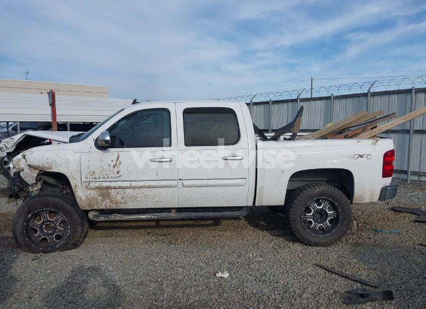 Photo 14 of 2011 Chevrolet Silverado 1500 LT (VIN 3GCPKSE36BG219504)