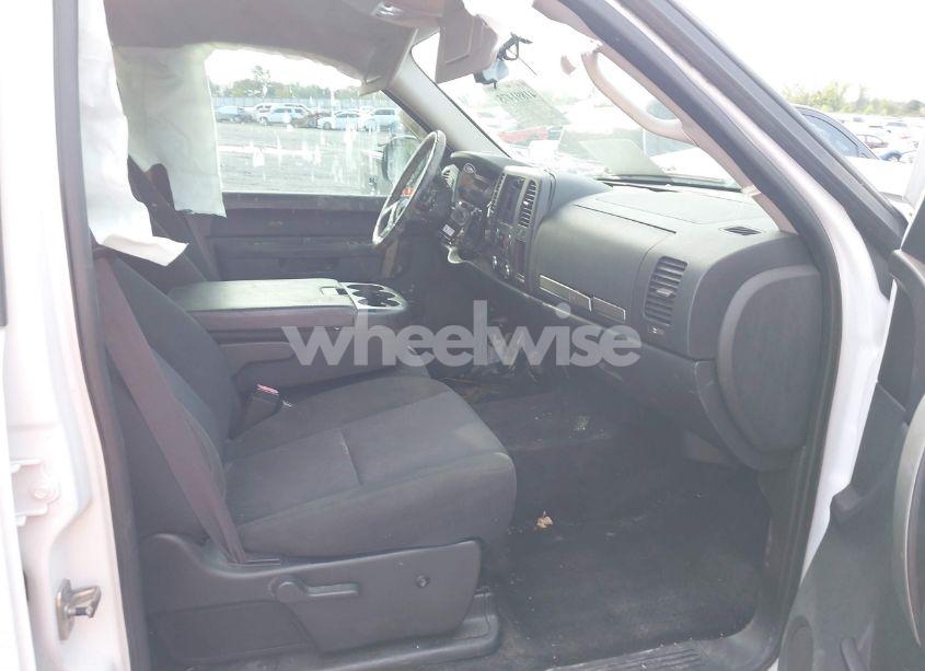 Photo 5 of 2011 Chevrolet Silverado 1500 LT (VIN 3GCPKSE36BG219504)