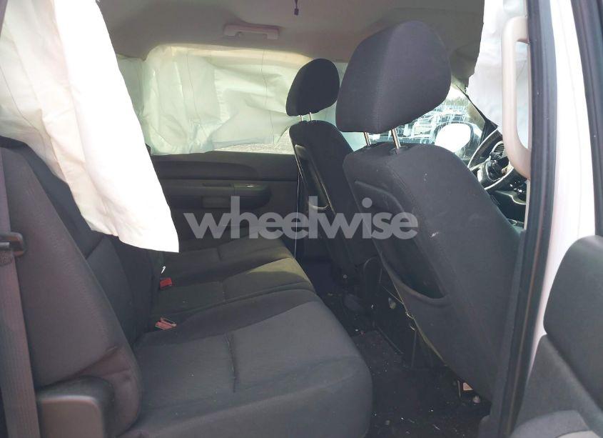 Photo 8 of 2011 Chevrolet Silverado 1500 LT (VIN 3GCPKSE36BG219504)