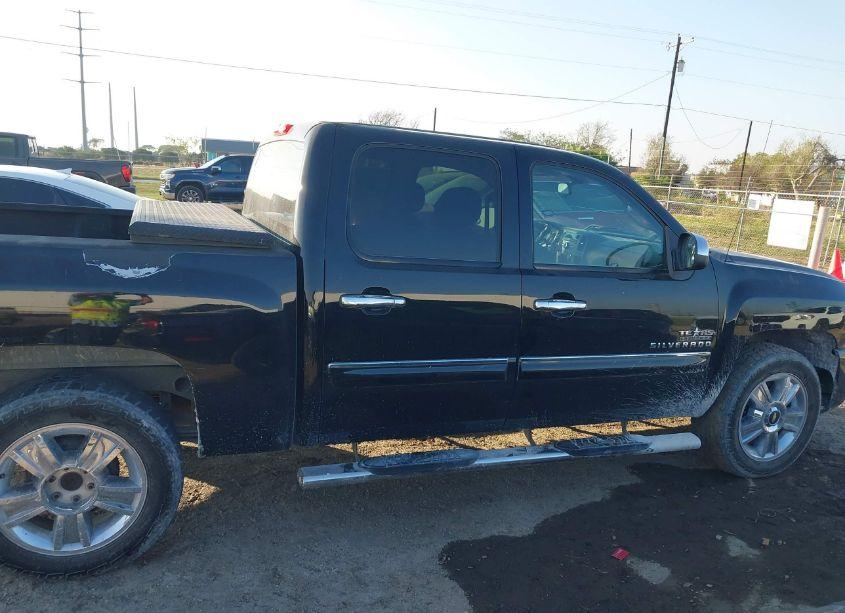 Photo 12 of 2011 Chevrolet Silverado 1500 LT (VIN 3GCPKSE36BG409075)