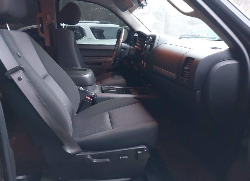 Photo 5 of 2011 Chevrolet Silverado 1500 LT (VIN 3GCPKSE37BG143307)