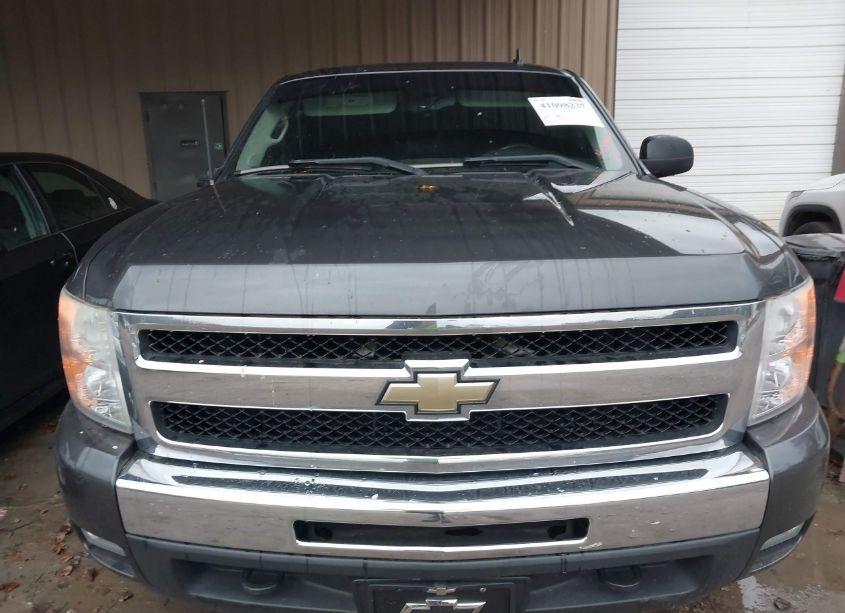 Photo 6 of 2011 Chevrolet Silverado 1500 LT (VIN 3GCPKSE37BG143307)