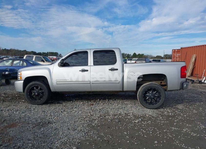 Photo 14 of 2011 Chevrolet Silverado 1500 LT (VIN 3GCPKSE37BG153660)