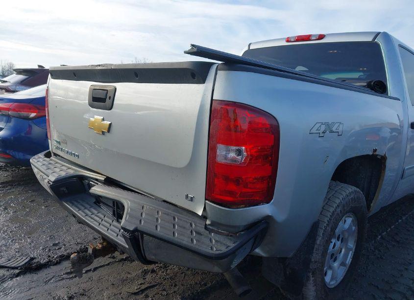 Photo 6 of 2011 Chevrolet Silverado 1500 LT (VIN 3GCPKSE37BG276777)