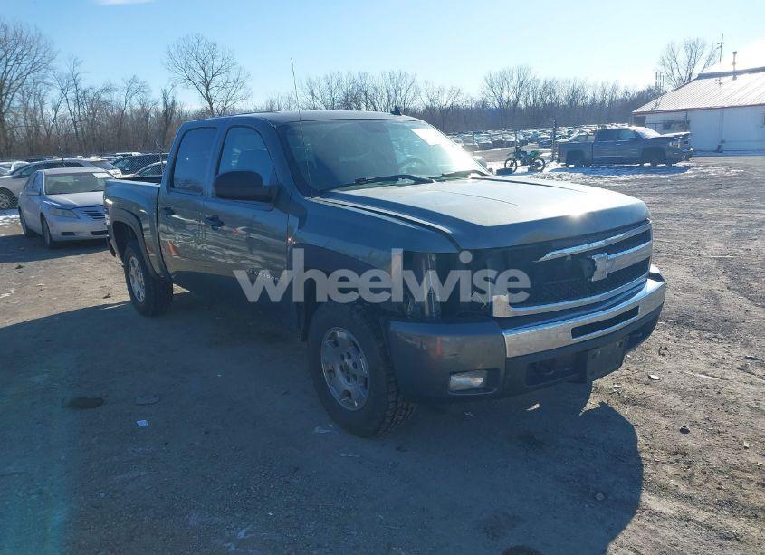 2011 Chevrolet Silverado 1500 LT (VIN 3GCPKSE37BG312712) main photo