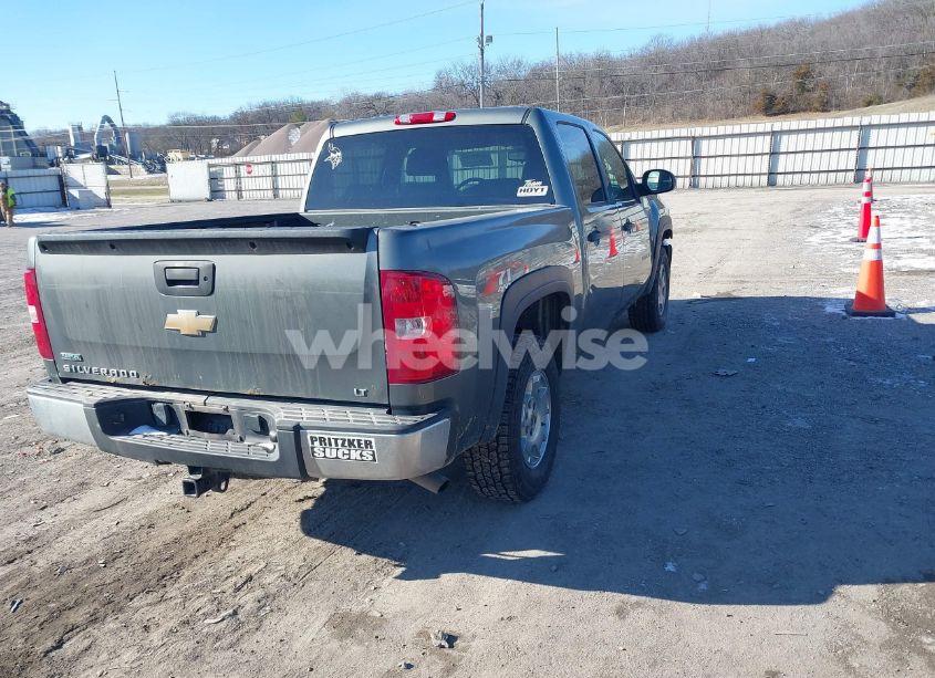 Photo 4 of 2011 Chevrolet Silverado 1500 LT (VIN 3GCPKSE37BG312712)