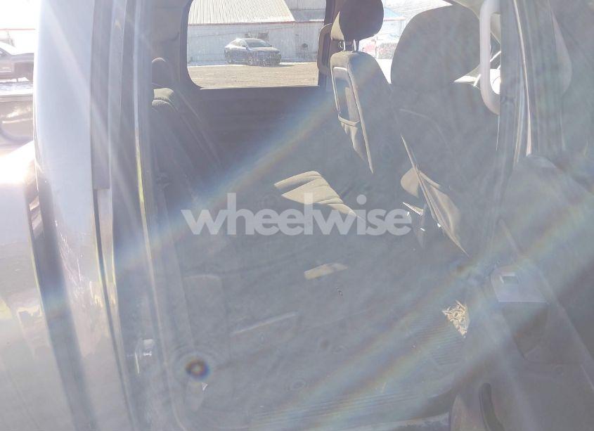 Photo 8 of 2011 Chevrolet Silverado 1500 LT (VIN 3GCPKSE37BG312712)