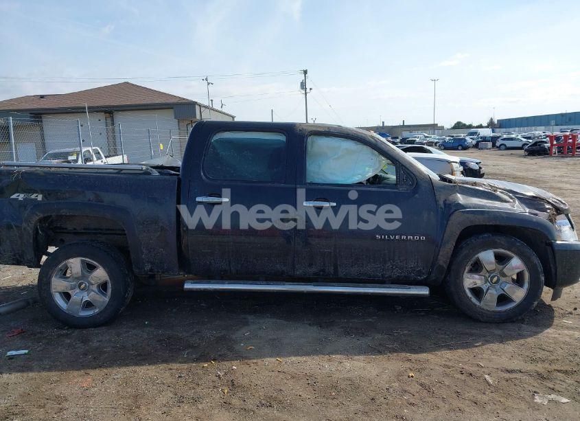 Photo 14 of 2011 Chevrolet Silverado 1500 LT (VIN 3GCPKSE38BG194170)