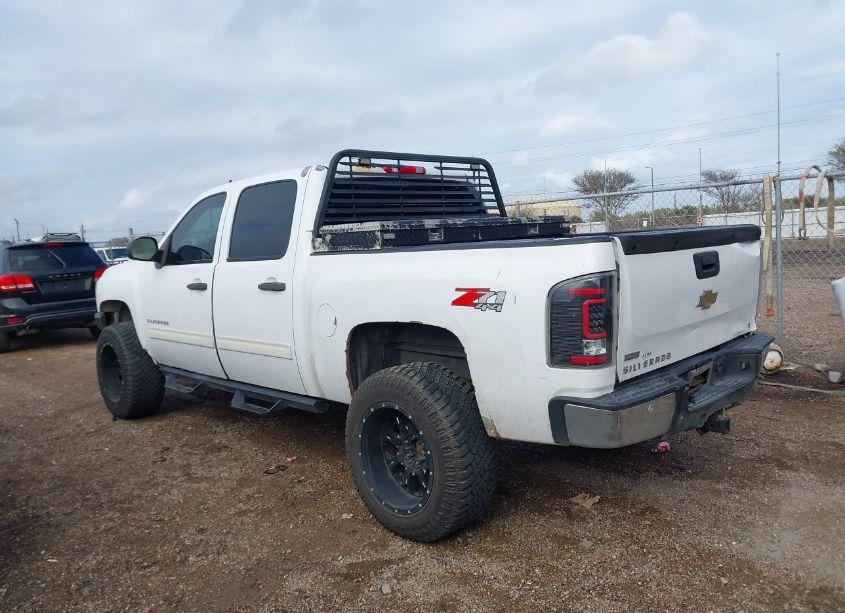 Photo 14 of 2011 Chevrolet Silverado 1500 LT (VIN 3GCPKSE38BG286458)