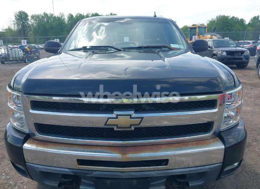 Photo 12 of 2011 Chevrolet Silverado 1500 LT (VIN 3GCPKSE38BG288937)