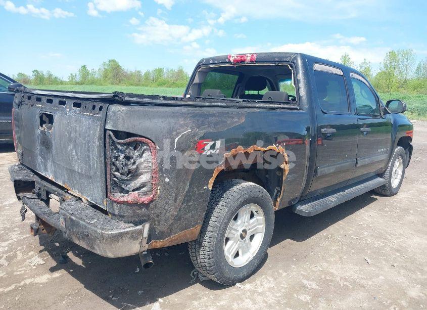 Photo 4 of 2011 Chevrolet Silverado 1500 LT (VIN 3GCPKSE38BG288937)