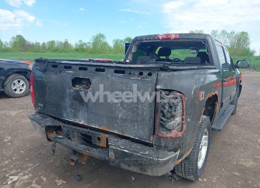 Photo 6 of 2011 Chevrolet Silverado 1500 LT (VIN 3GCPKSE38BG288937)