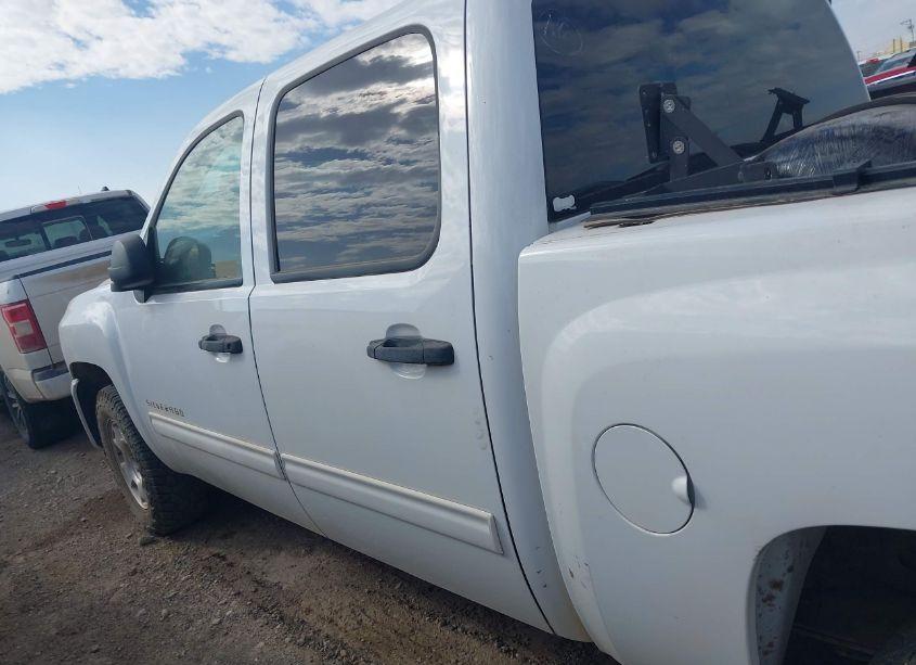 Photo 14 of 2011 Chevrolet Silverado 1500 LT (VIN 3GCPKSE38BG372823)