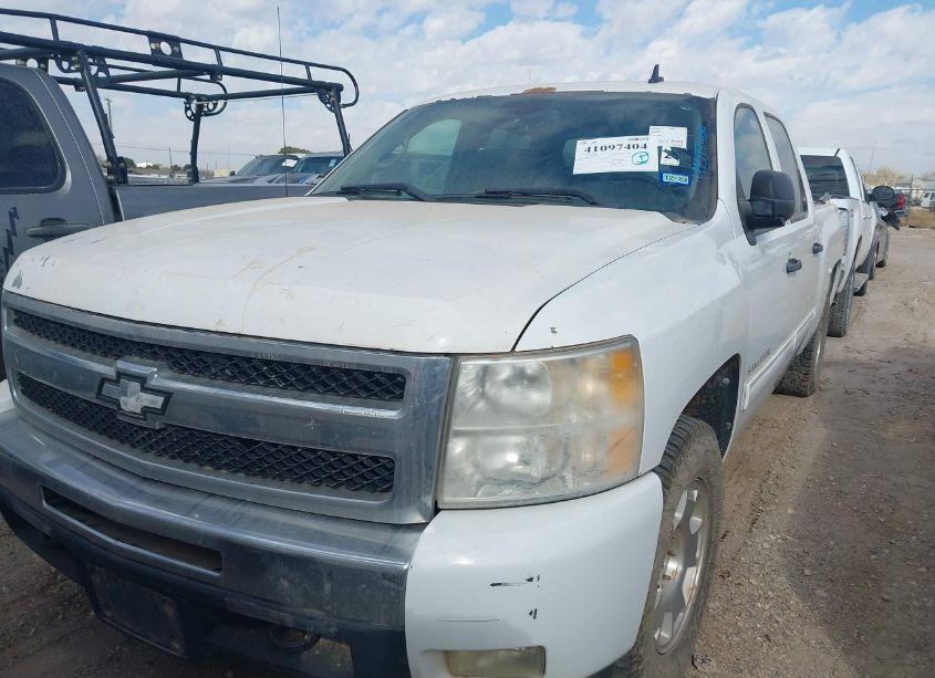 Photo 6 of 2011 Chevrolet Silverado 1500 LT (VIN 3GCPKSE38BG372823)