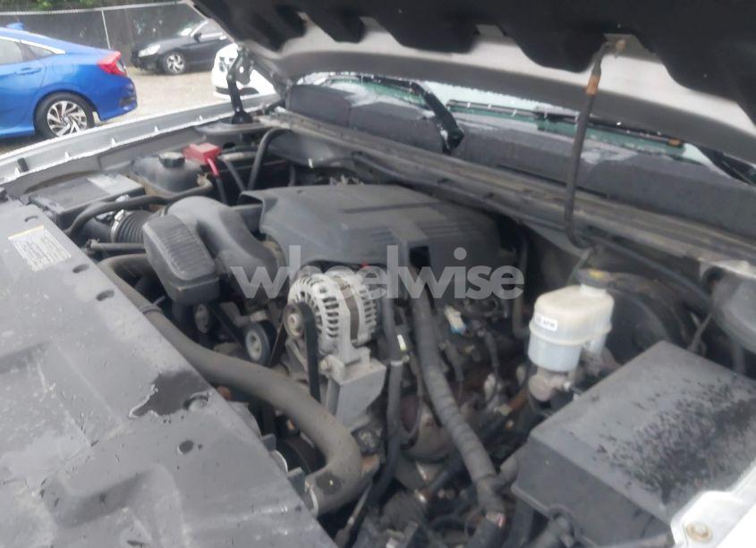 Photo 10 of 2011 Chevrolet Silverado 1500 LT (VIN 3GCPKSE39BG101348)