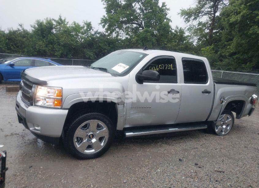 Photo 14 of 2011 Chevrolet Silverado 1500 LT (VIN 3GCPKSE39BG101348)
