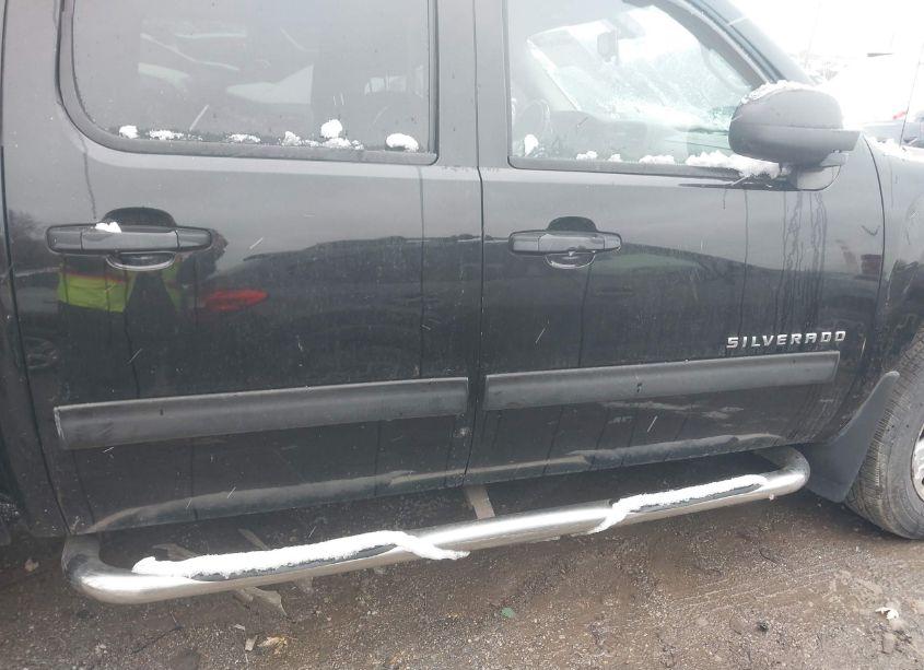 Photo 13 of 2011 Chevrolet Silverado 1500 LT (VIN 3GCPKSE39BG195232)