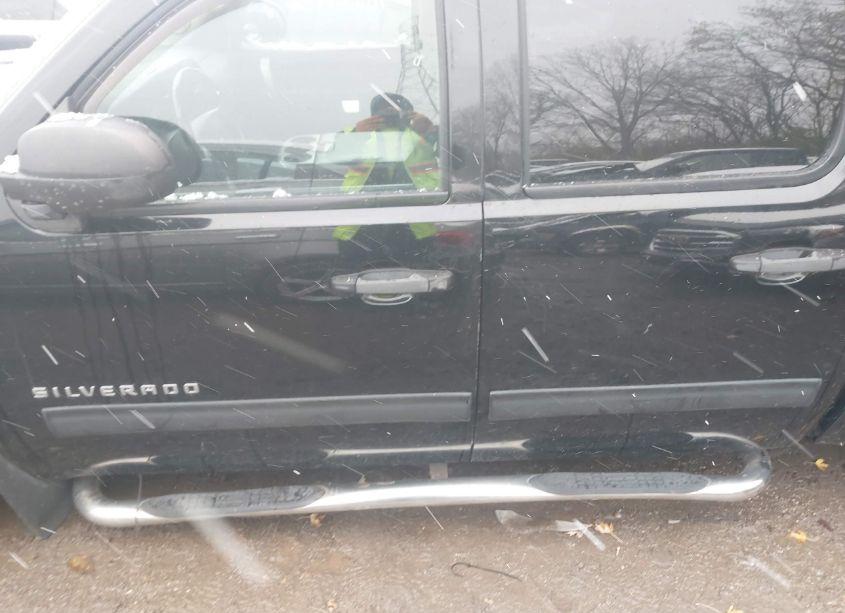 Photo 14 of 2011 Chevrolet Silverado 1500 LT (VIN 3GCPKSE39BG195232)