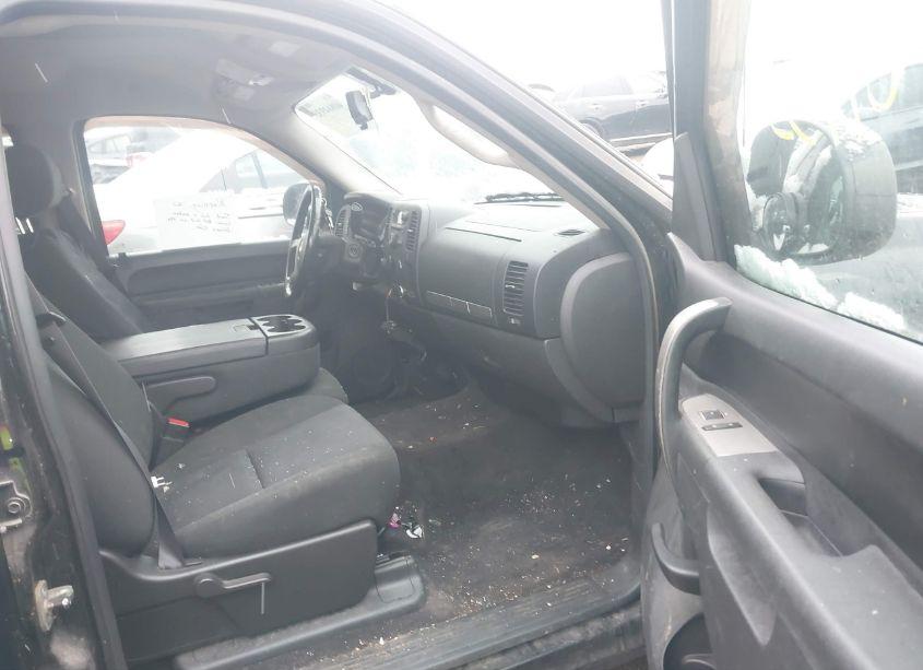 Photo 5 of 2011 Chevrolet Silverado 1500 LT (VIN 3GCPKSE39BG195232)