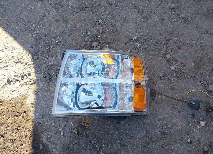 Photo 18 of 2011 Chevrolet Silverado 1500 LT (VIN 3GCPKSE39BG252917)