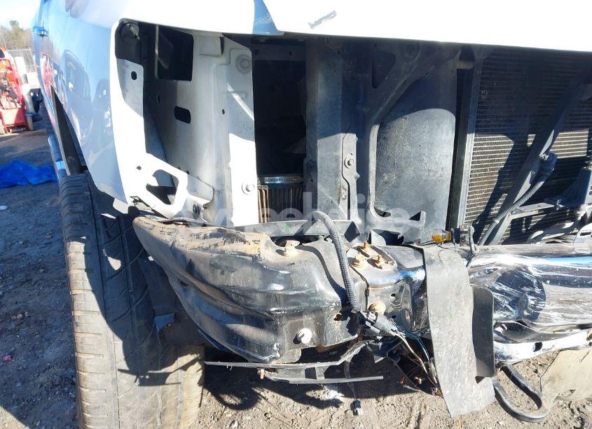 Photo 20 of 2011 Chevrolet Silverado 1500 LT (VIN 3GCPKSE39BG252917)