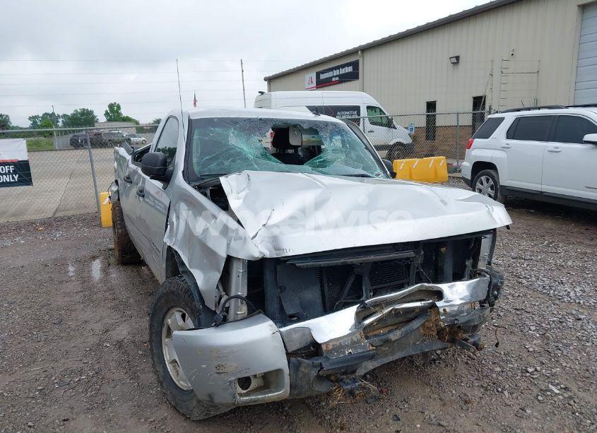 Photo 6 of 2011 Chevrolet Silverado 1500 LT (VIN 3GCPKSE39BG293290)