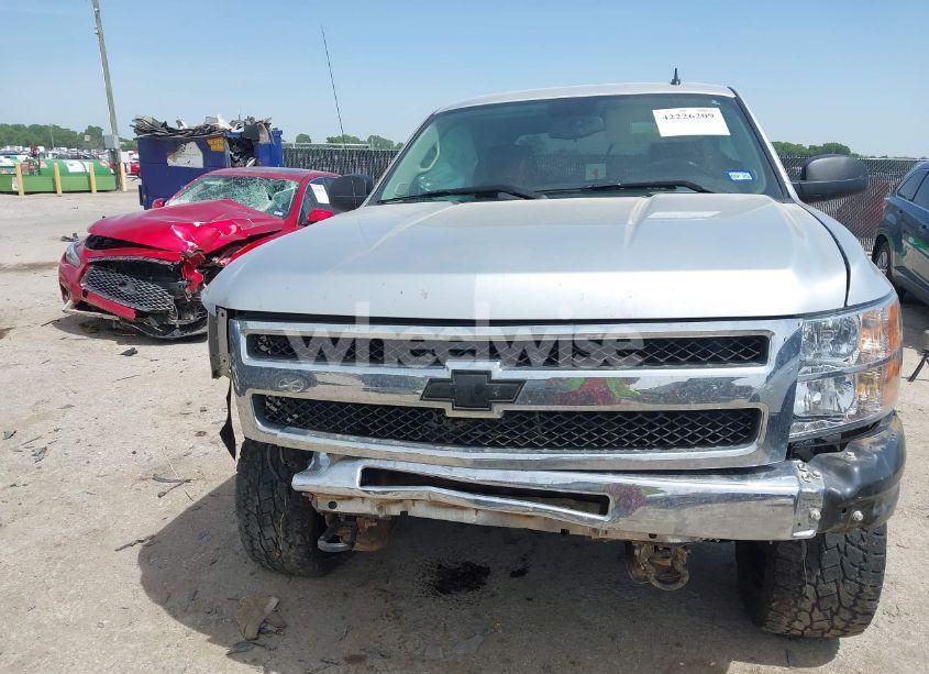Photo 12 of 2011 Chevrolet Silverado 1500 LT (VIN 3GCPKSE39BG302909)