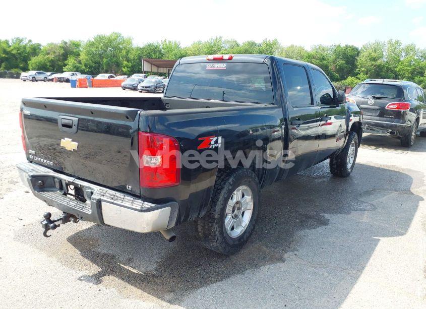 Photo 4 of 2011 Chevrolet Silverado 1500 LT (VIN 3GCPKSE39BG368537)