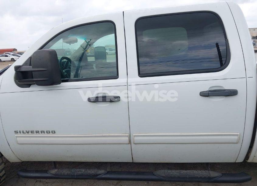 Photo 14 of 2011 Chevrolet Silverado 1500 LT (VIN 3GCPKSE39BG371518)