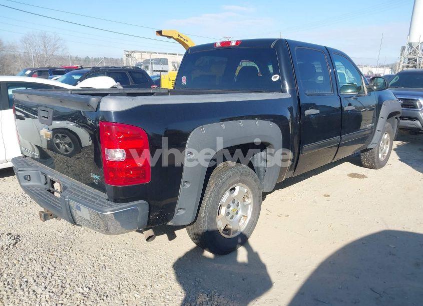 Photo 4 of 2011 Chevrolet Silverado 1500 LT (VIN 3GCPKSE39BG399027)