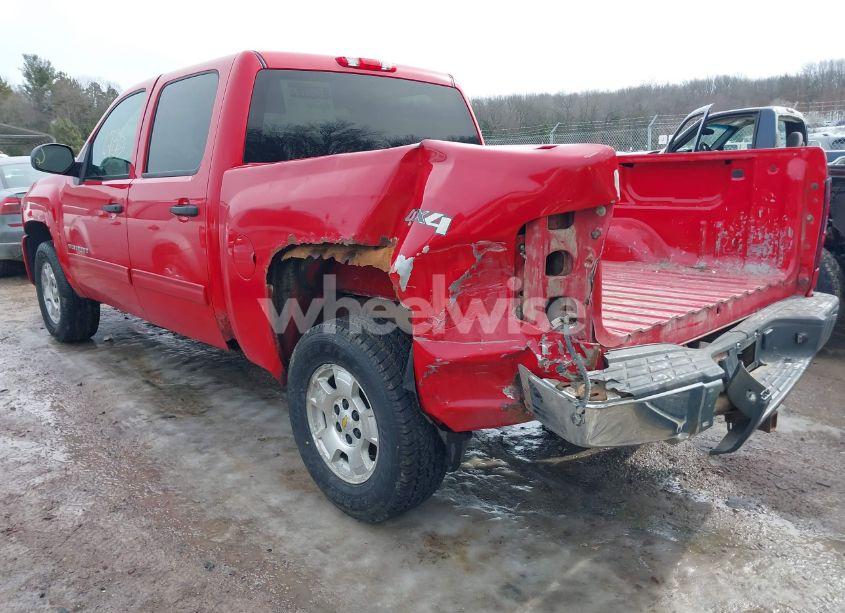 Photo 3 of 2011 Chevrolet Silverado 1500 LT (VIN 3GCPKSE39BG401584)
