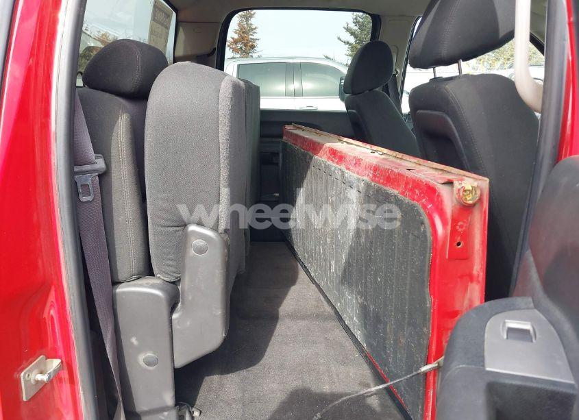 Photo 8 of 2011 Chevrolet Silverado 1500 LT (VIN 3GCPKSE39BG401584)