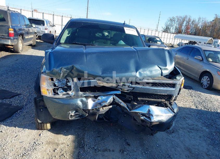 Photo 12 of 2011 Chevrolet Silverado 1500 LT (VIN 3GCPKSE3XBG172624)