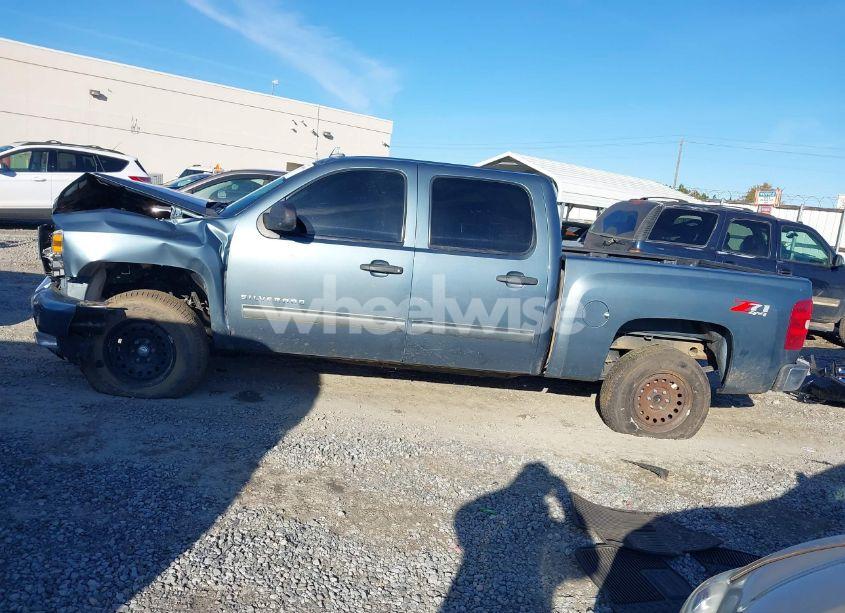 Photo 14 of 2011 Chevrolet Silverado 1500 LT (VIN 3GCPKSE3XBG172624)