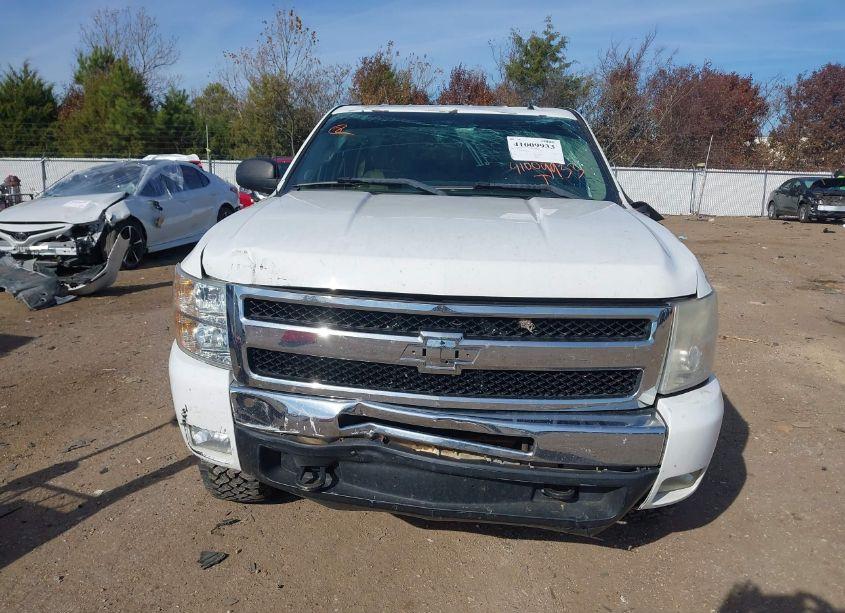 Photo 12 of 2011 Chevrolet Silverado 1500 LT (VIN 3GCPKSE3XBG186278)