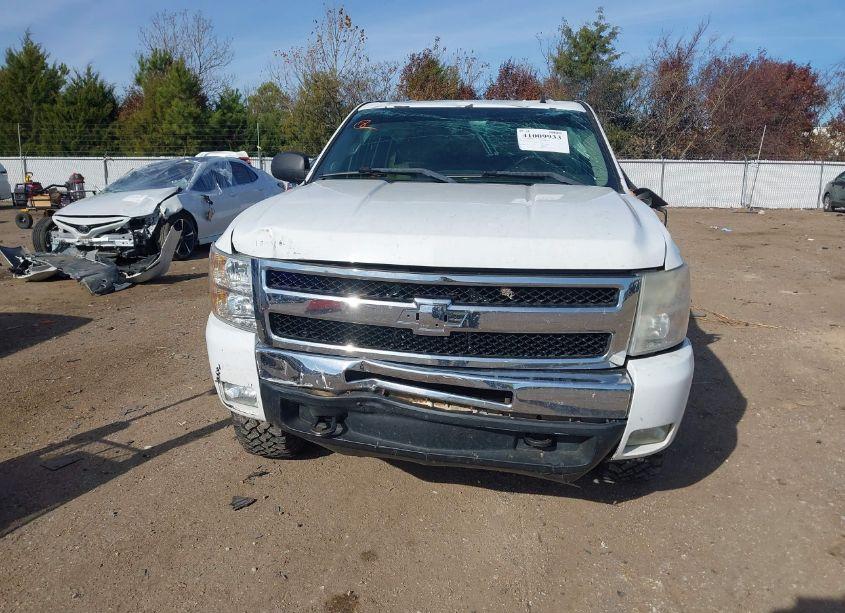 Photo 6 of 2011 Chevrolet Silverado 1500 LT (VIN 3GCPKSE3XBG186278)