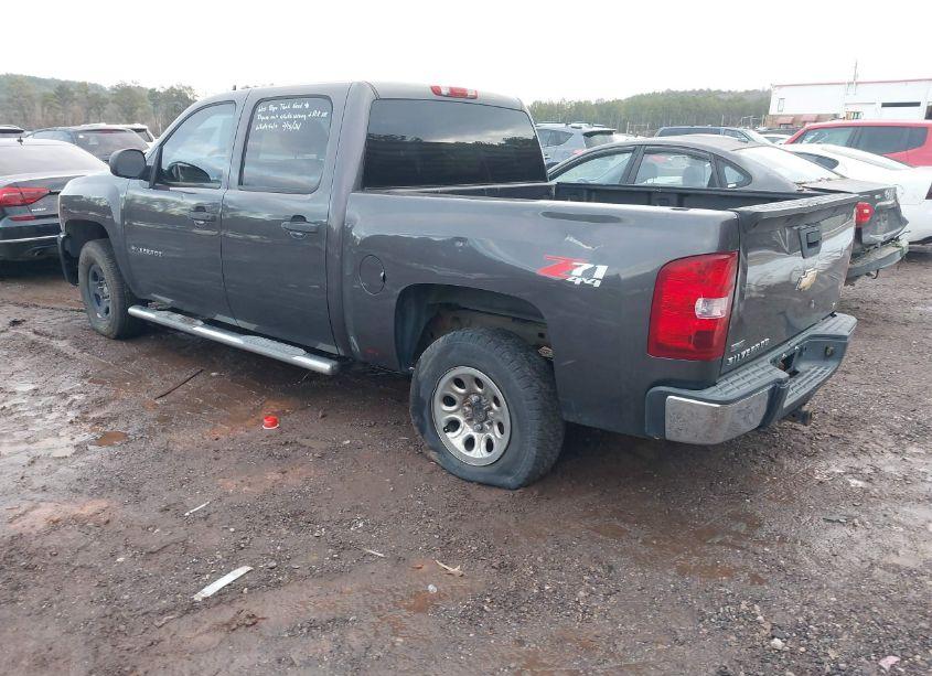 Photo 3 of 2011 Chevrolet Silverado 1500 LT (VIN 3GCPKSE3XBG209414)