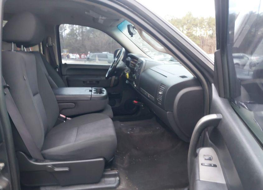 Photo 5 of 2011 Chevrolet Silverado 1500 LT (VIN 3GCPKSE3XBG209414)