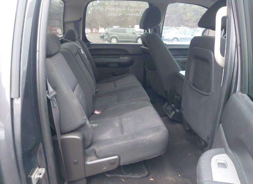 Photo 8 of 2011 Chevrolet Silverado 1500 LT (VIN 3GCPKSE3XBG209414)